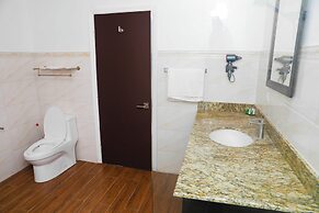 Kings Pavilion Suites Hotel