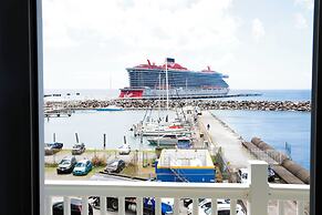 Kings Pavilion Suites Hotel