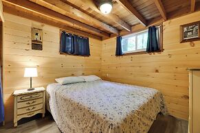 Cozy Lake Cabin 3 with Boatdock