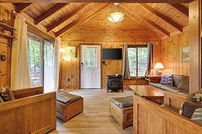 Cozy Lake Cabin 3 with Boatdock