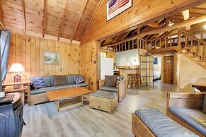 Cozy Lake Cabin 3 with Boatdock