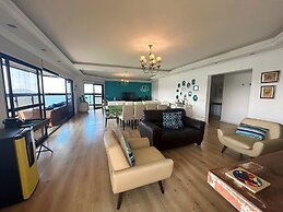 Apê Praia das Astúrias Vista Mar