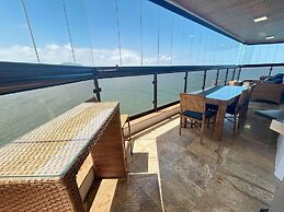 Apê Praia das Astúrias Vista Mar