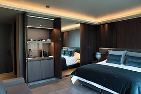 Eh Boutique Experience