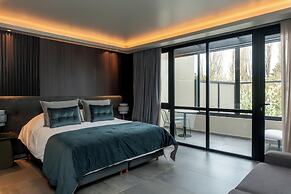 Eh Boutique Experience