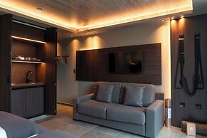 Eh Boutique Experience