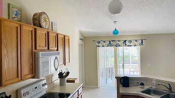 Near Beach-3br-sleeps6-patio-garden-parking-ac