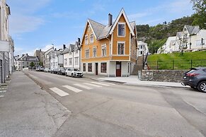 Cozy 1-bedroom Apartment in Ålesund's Heart