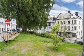 Cozy 1-bedroom Apartment in Ålesund's Heart