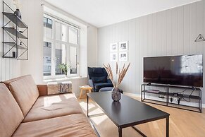 Cozy 1-bedroom Apartment in Ålesund's Heart