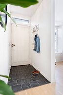 Cozy 1-bedroom Apartment in Ålesund's Heart