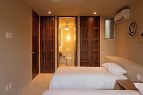 Beachfront Condo Los Panchos 101