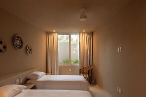 Beachfront Condo Los Panchos 101