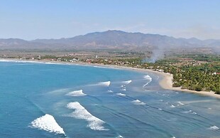Beachfront Condo Los Panchos 101