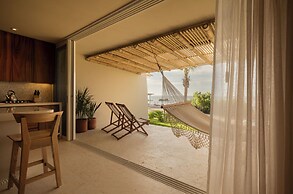 Beachfront Condo Los Panchos 101