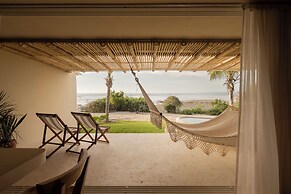 Beachfront Condo Los Panchos 101