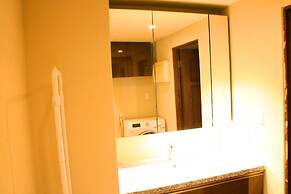 916 Travel Inn