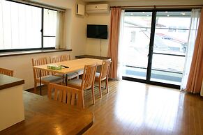 916 Travel Inn