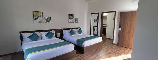 Bindiga Peak Resorts
