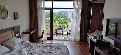 Bindiga Peak Resorts