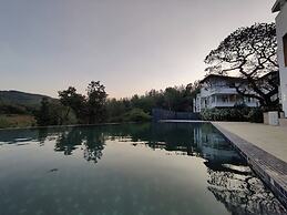 Bindiga Peak Resorts