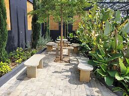 Bindiga Peak Resorts