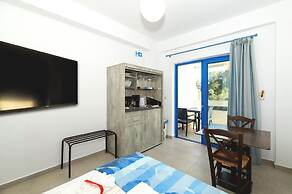 Mikro Nisi Studios & Apartments