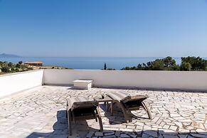 Mikro Nisi Studios & Apartments