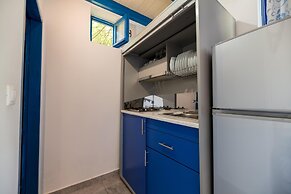 Mikro Nisi Studios & Apartments