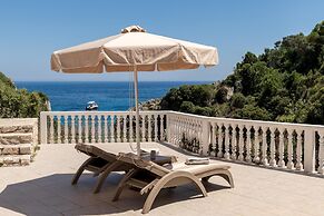 Mikro Nisi Studios & Apartments