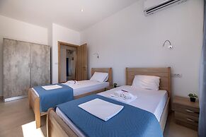 Mikro Nisi Studios & Apartments