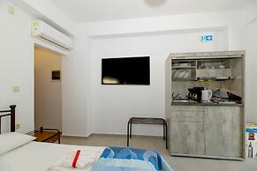 Mikro Nisi Studios & Apartments