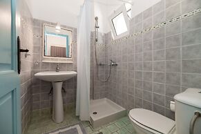 Mikro Nisi Studios & Apartments