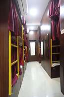 Mango Goregaon Hostel & PG