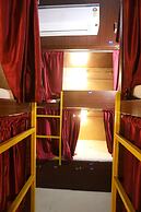 Mango Goregaon Hostel & PG