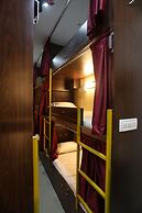 Mango Goregaon Hostel & PG