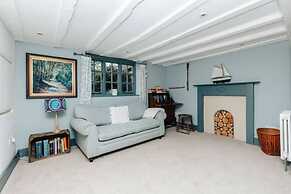 Hunts Cottage - Pet Friendly - From 200 Per Night