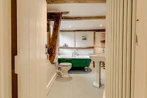 Hunts Cottage - Pet Friendly - From 200 Per Night