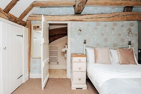 Hunts Cottage - Pet Friendly - From 200 Per Night