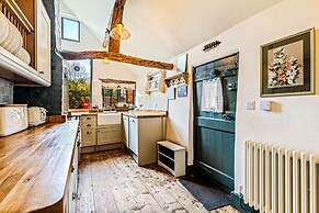 Hunts Cottage - Pet Friendly - From 200 Per Night
