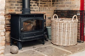 Hunts Cottage - Pet Friendly - From 200 Per Night