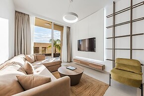 Seaside Retreat Green Coast