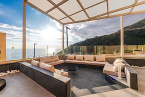 Seaside Retreat Green Coast