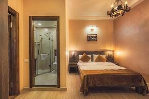 Passage Antique Hotel