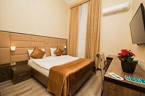 Passage Antique Hotel