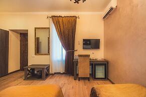 Passage Antique Hotel