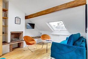 Cozy & Elegant Retreat Near Notre-Dame