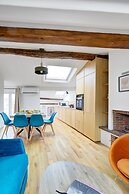 Cozy & Elegant Retreat Near Notre-Dame