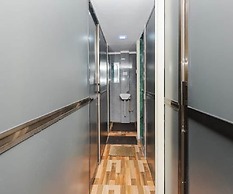 Golden Sands Dormitory & Single AC Rooms