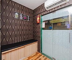 Golden Sands Dormitory & Single AC Rooms